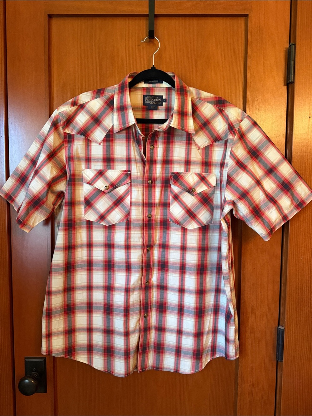 Pendleton Men's Red Plaid Short-Sleeve Button-Front Shirt